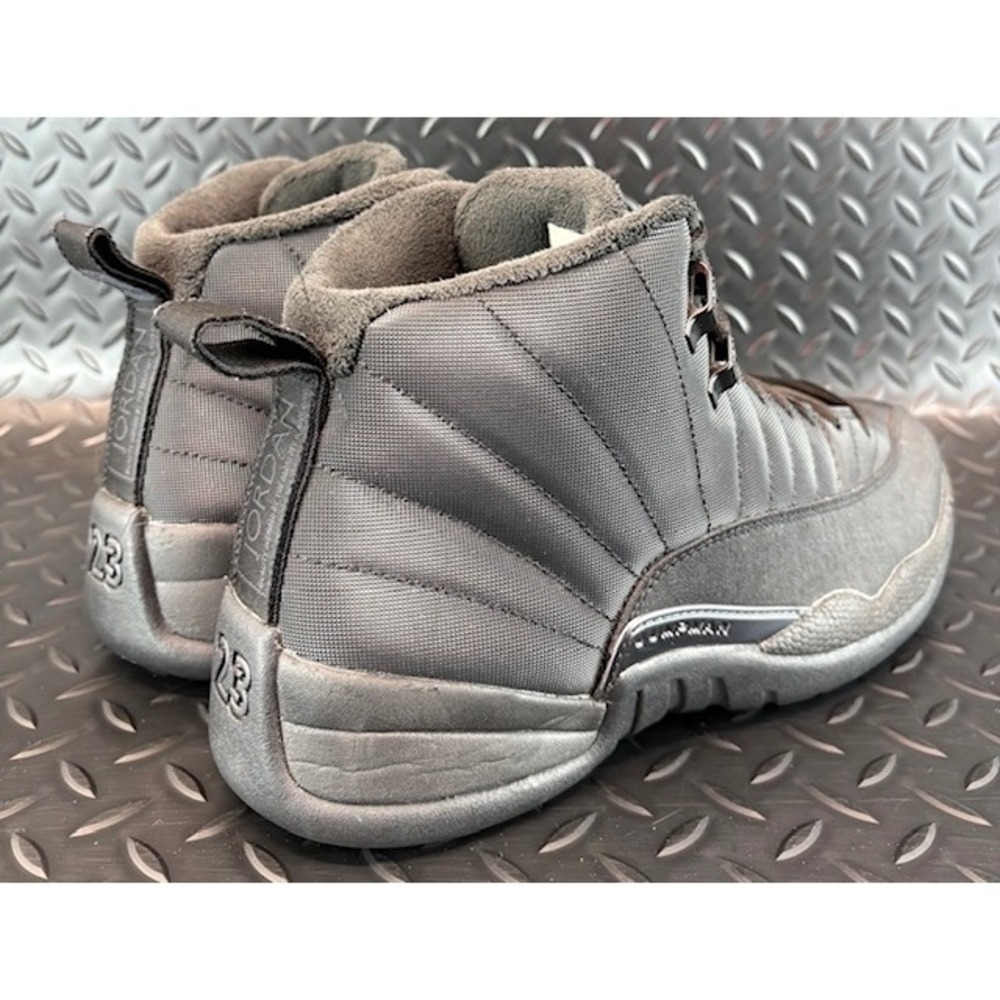 Jordan 12 Retro Winter Black BQ6851-001 Mens Basketball sneakers size 10 - Picture 3 of 9